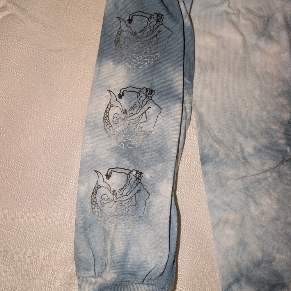 Teal Tie-dye Dark Seas Long Sleeve T-shirt, Pinup Mermaid Small